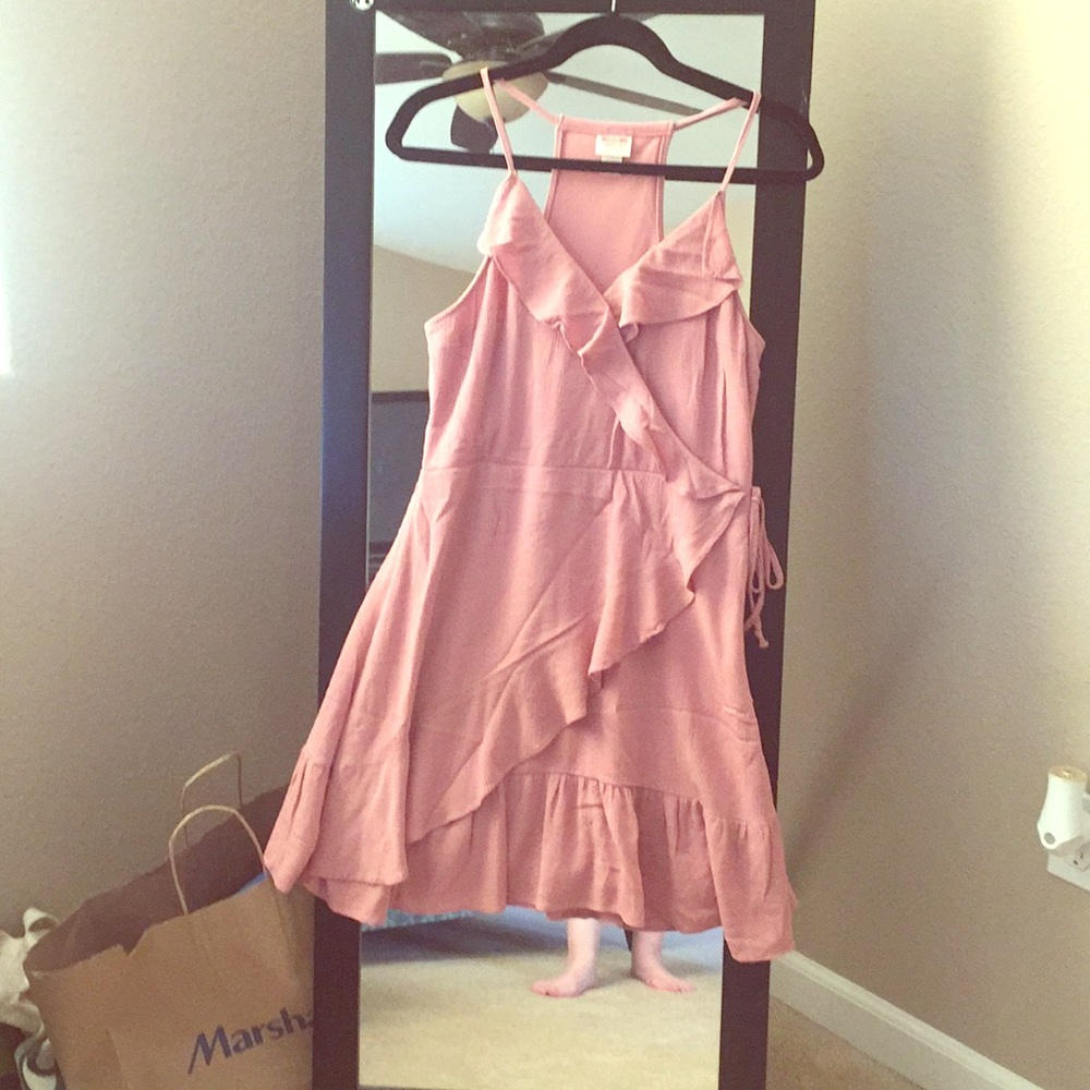 Ruffled summer dress